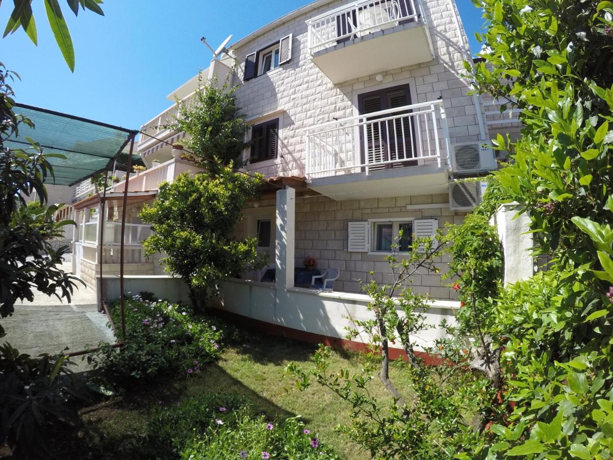 Apartmani Tanja Bol Ngoại thất bức ảnh