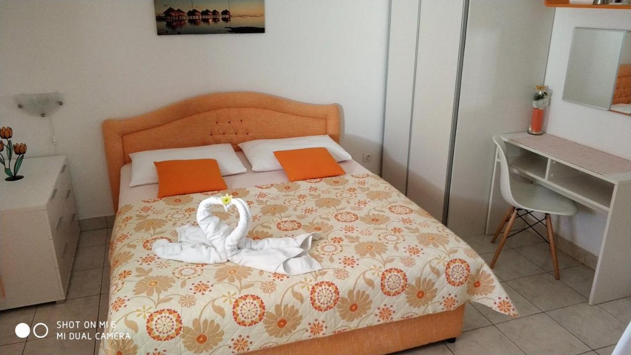 Apartmani Tanja Bol Ngoại thất bức ảnh