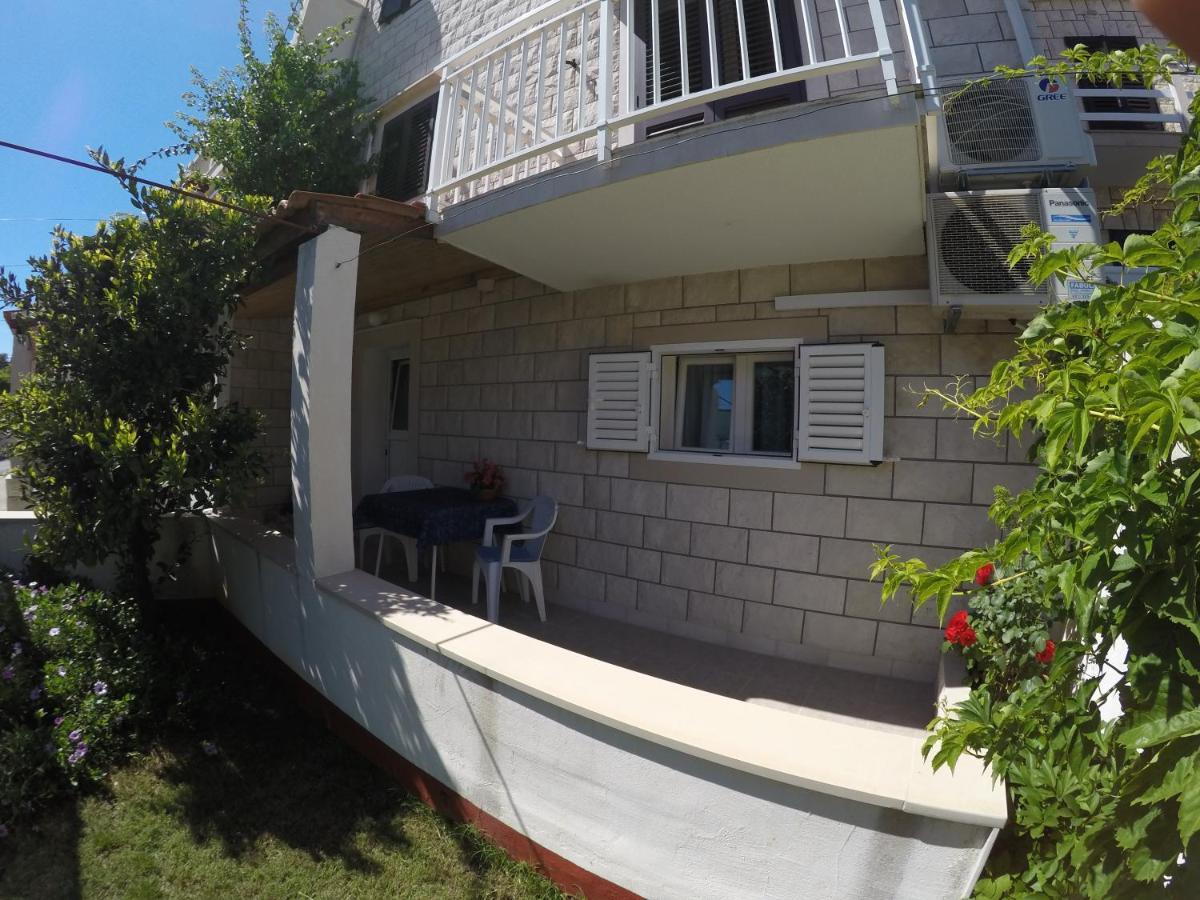 Apartmani Tanja Bol Ngoại thất bức ảnh