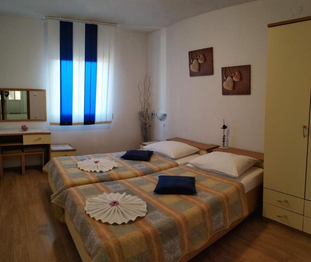 Apartmani Tanja Bol Ngoại thất bức ảnh