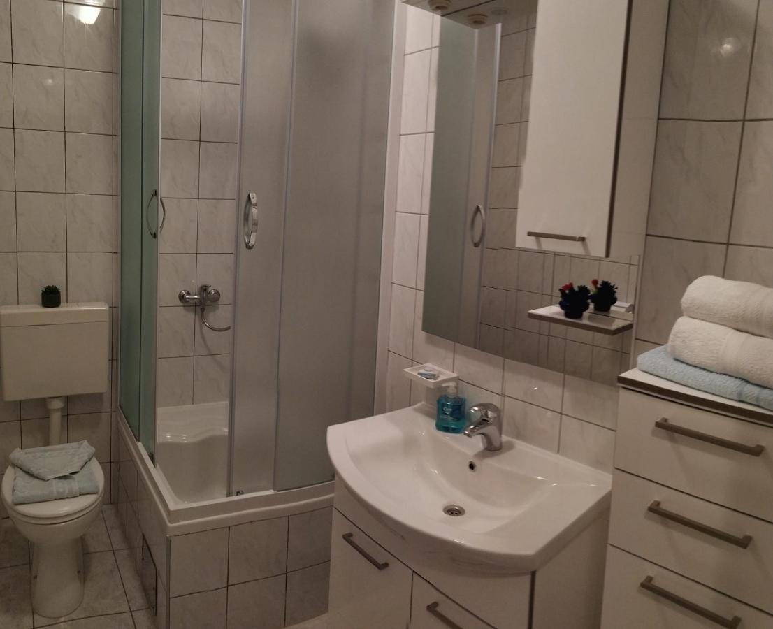 Apartmani Tanja Bol Ngoại thất bức ảnh