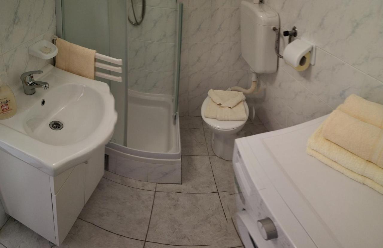 Apartmani Tanja Bol Ngoại thất bức ảnh